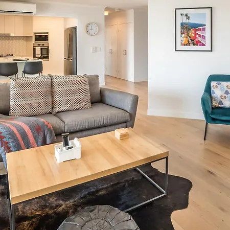 Stylish Central City Retreat With Pool Parking Brisbane Exterior photo